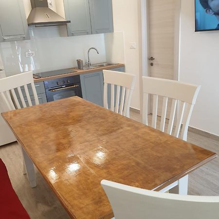 Pem 2 Apartment พูลา ภายนอก รูปภาพ
